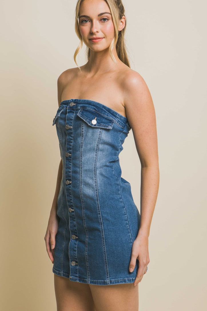 Pretty Little Things Denim Dress Large Pretty Little Things Denim Dress Large