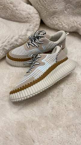 Steven Madden Traveler Sneaker A Little Bird Boutique