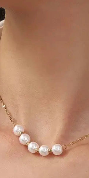 Classic Pearl and Bead Necklace
