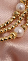 Bracelets extensibles en perles texturées avec des perles de culture