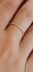 enewton classic gold twisted thin band ring