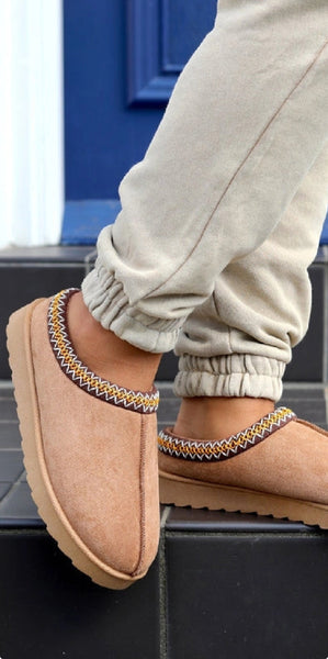 Jackson Hole Sherling Clog - Camel