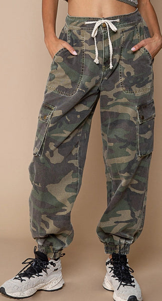 Emery Twill Camo Jogger