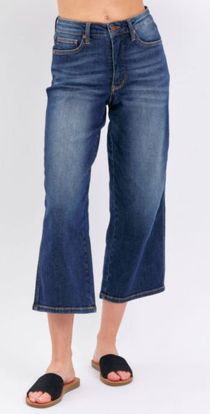 Judy Blue Pia Cropped Jeans