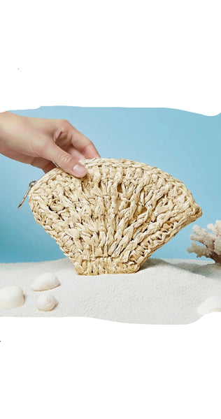 Seashell Raffia Coin Pouch