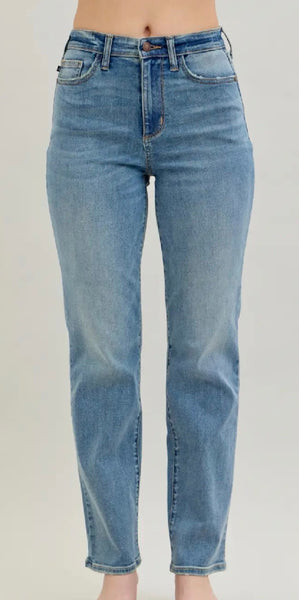 Judy Blue Beaula Jeans - High Waist Straight Fit