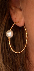 Celia Pearl Hoops