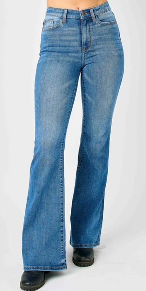 Judy Blue Classic Plus Flares
