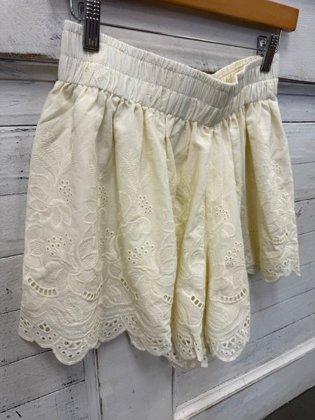 Eyelet Dreams Shorts