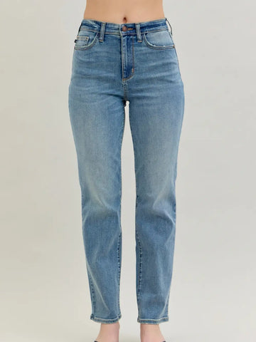 Judy Blue Beaula Jeans - High Waist Straight Fit