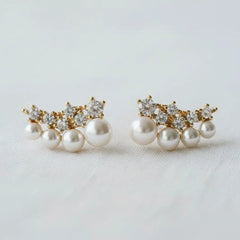 Curved Zircon Pearl Stud Earrings