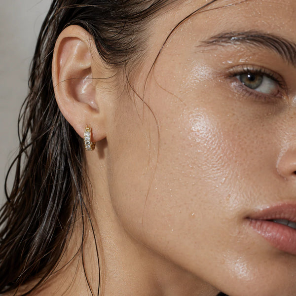 Ellie Vail Lyndsay Mini Hoop Earring