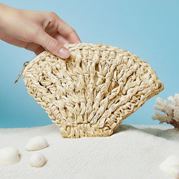 Seashell Raffia Coin Pouch