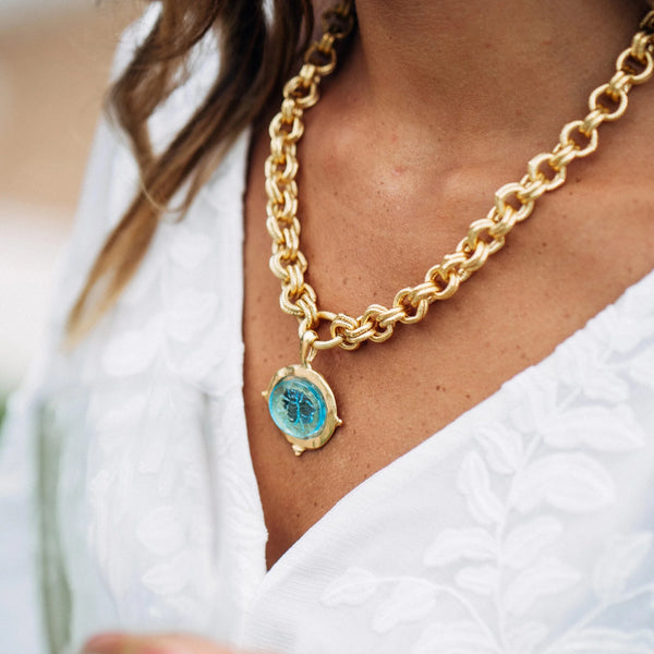 Susan Shaw Aqua Venetian Glass Bee Intaglio with Handset Freshwater Pearls On Gold Chain Necklace