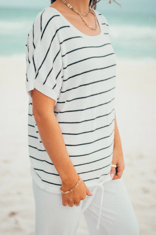 Barefoot Dreams: CozyChic Ultra Lite® Striped Pullover - Sea Salt / Carbon