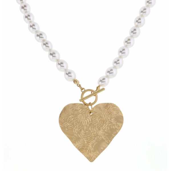 18" TEXTURED GOLD HEART ON PEARL NECKLACE